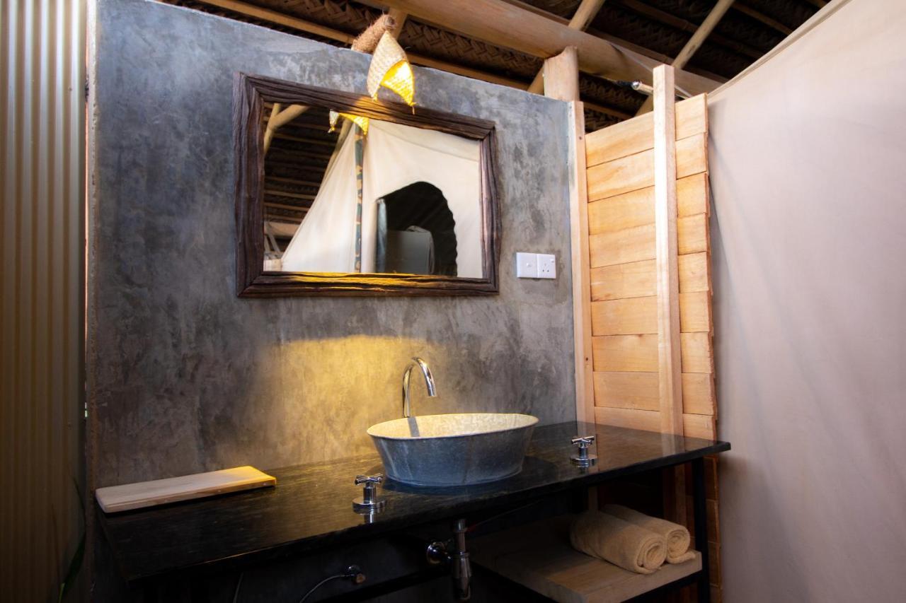 Wild Glamping Gal Oya - Thema Collection Hotel Galgamuwa  Bagian luar foto